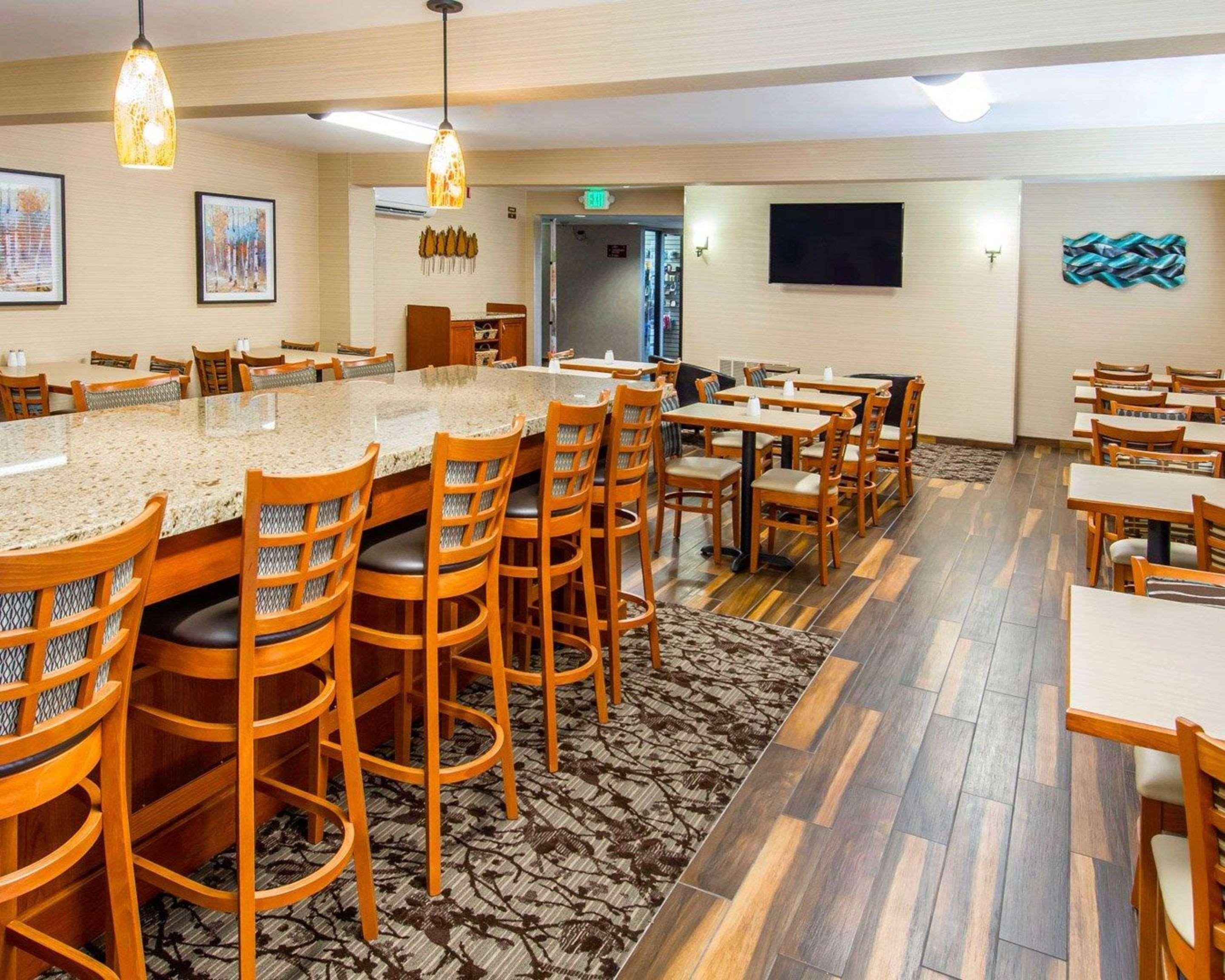 Quality Inn Oakwood Fairwood Экстерьер фото