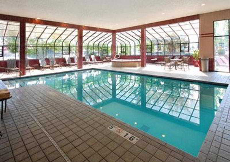 Quality Inn Oakwood Fairwood Экстерьер фото