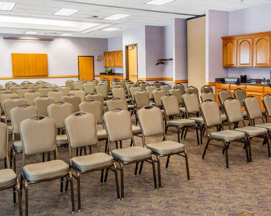 Quality Inn Oakwood Fairwood Удобства фото